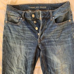 AE Tomgirl Jeans Size 6 Short